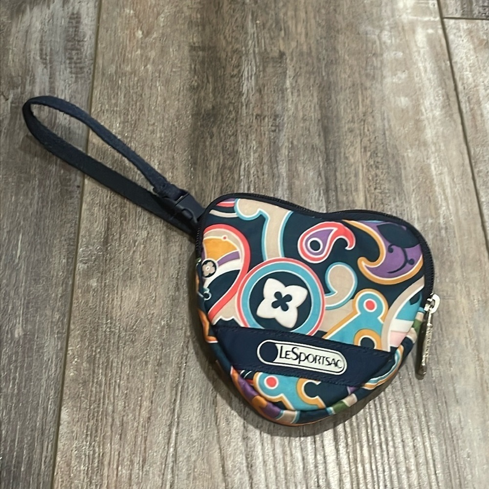 LeSportsac Heart Shaped Mini Zippered Pouch floral multicolor - Picture 1 of 5